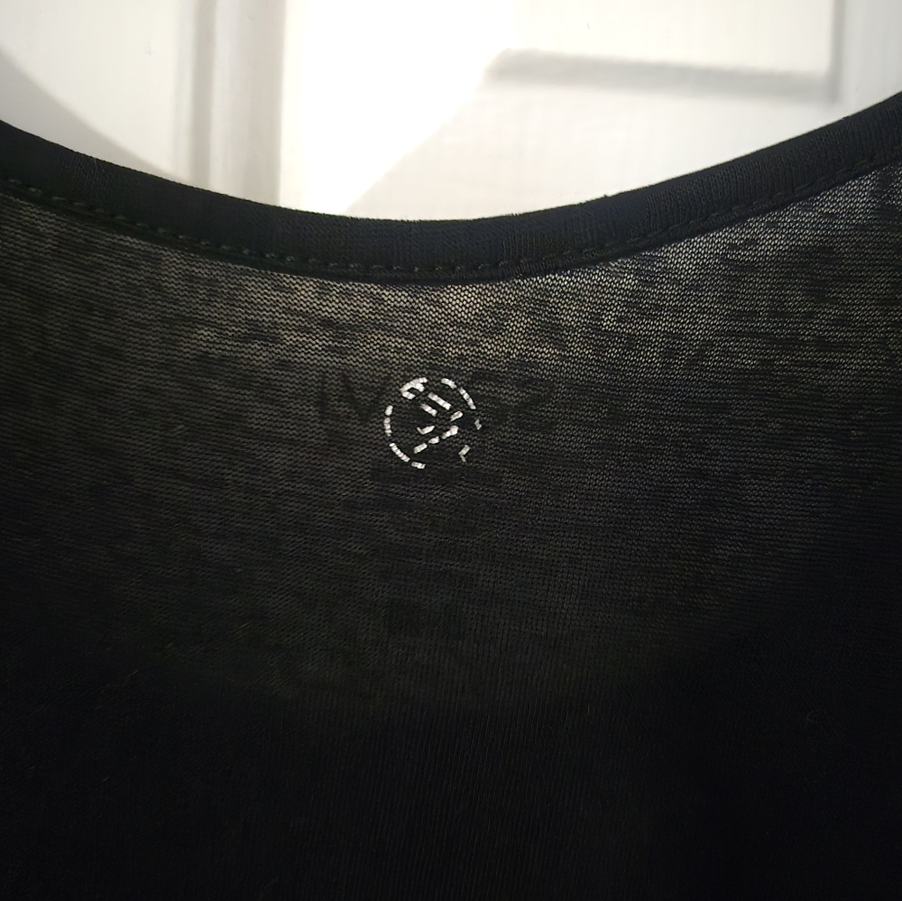 Savvi Tee - Picture 2 of 3